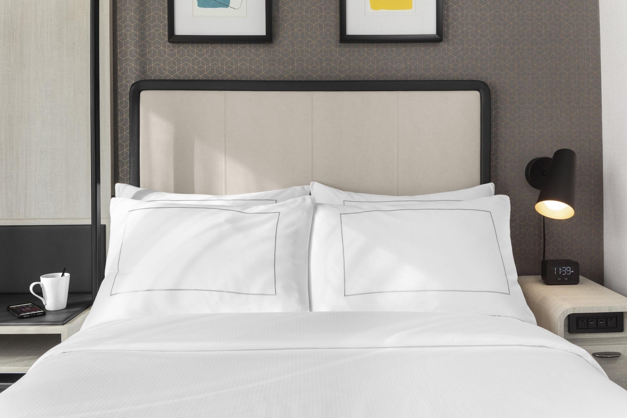 Voco Times Square South New York By Ihg Hotel Bagian luar foto